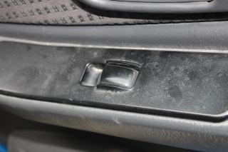 ISUZU D-MAX SAĞ ÖN CAM DÜĞMESİ ÇIKMA ORJİNAL