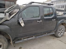 NİSSAN NAVARA 4X4 OTOMATİK ÇIKMA ÖN DEFRANSİYEL