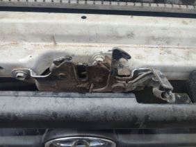 TOYOTA HİLUX LN85 KAPUT KİLİDİ ÇIKMA ORJİNAL